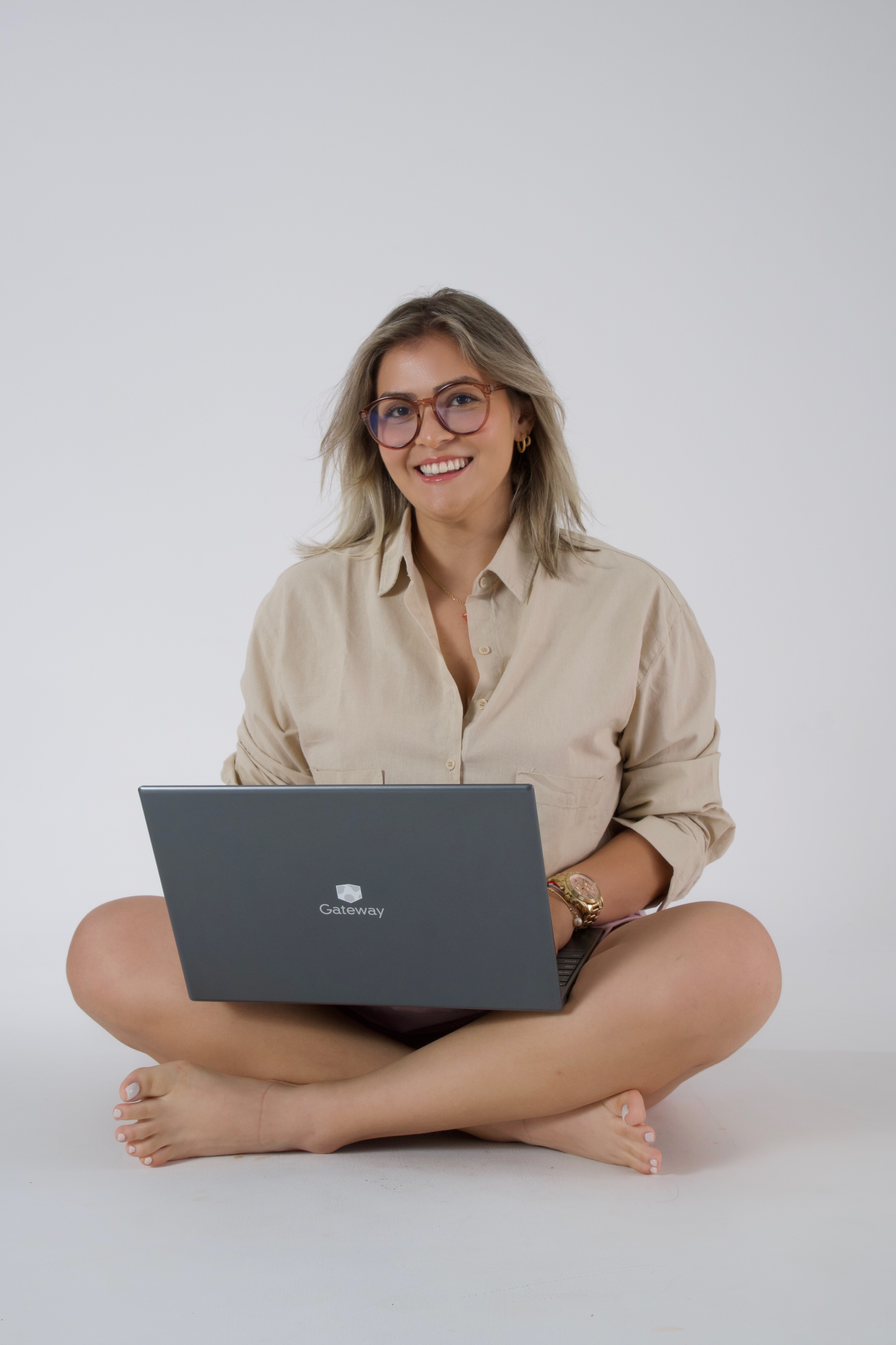 Michelle trabajando en diseño